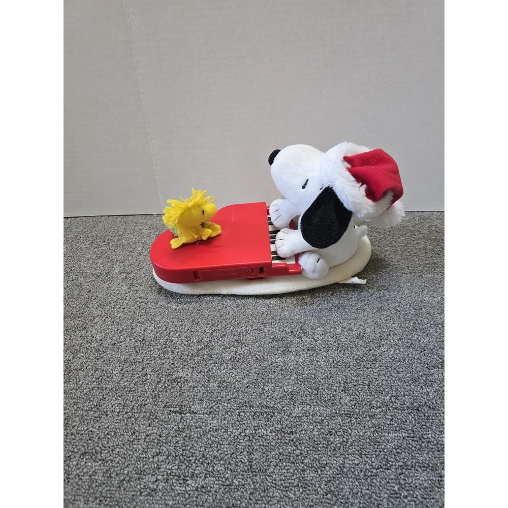 Hallmark Peanuts Swingin' With Snoopy Woodstock 3 Tunes Animated Plush READ